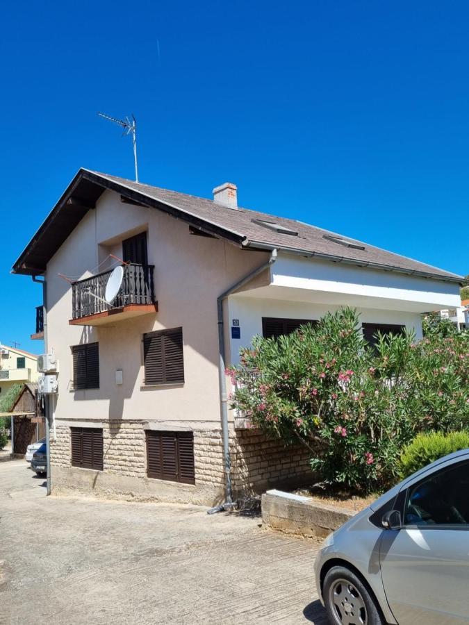 Apartman Frketic Zaboric Exteriör bild