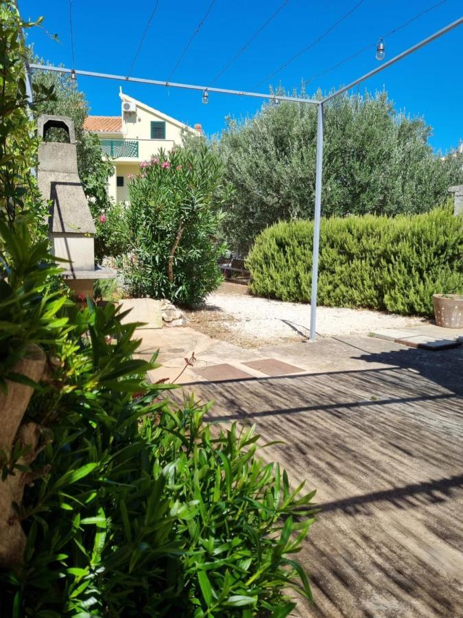 Apartman Frketic Zaboric Exteriör bild