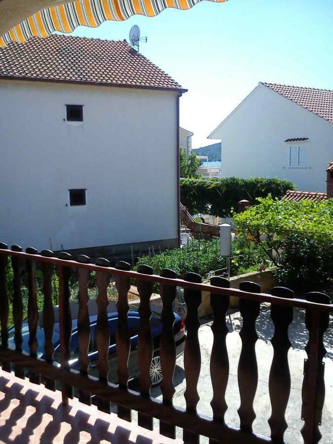 Apartman Frketic Zaboric Exteriör bild