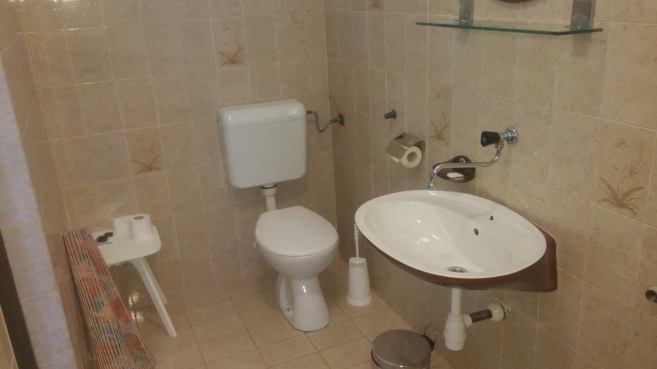 Apartman Frketic Zaboric Exteriör bild