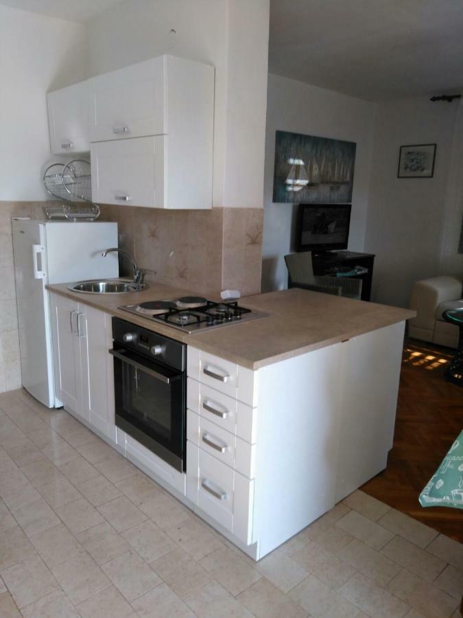 Apartman Frketic Zaboric Exteriör bild